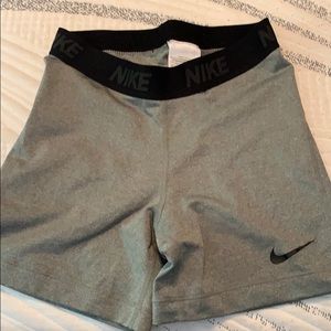 Nike Pro